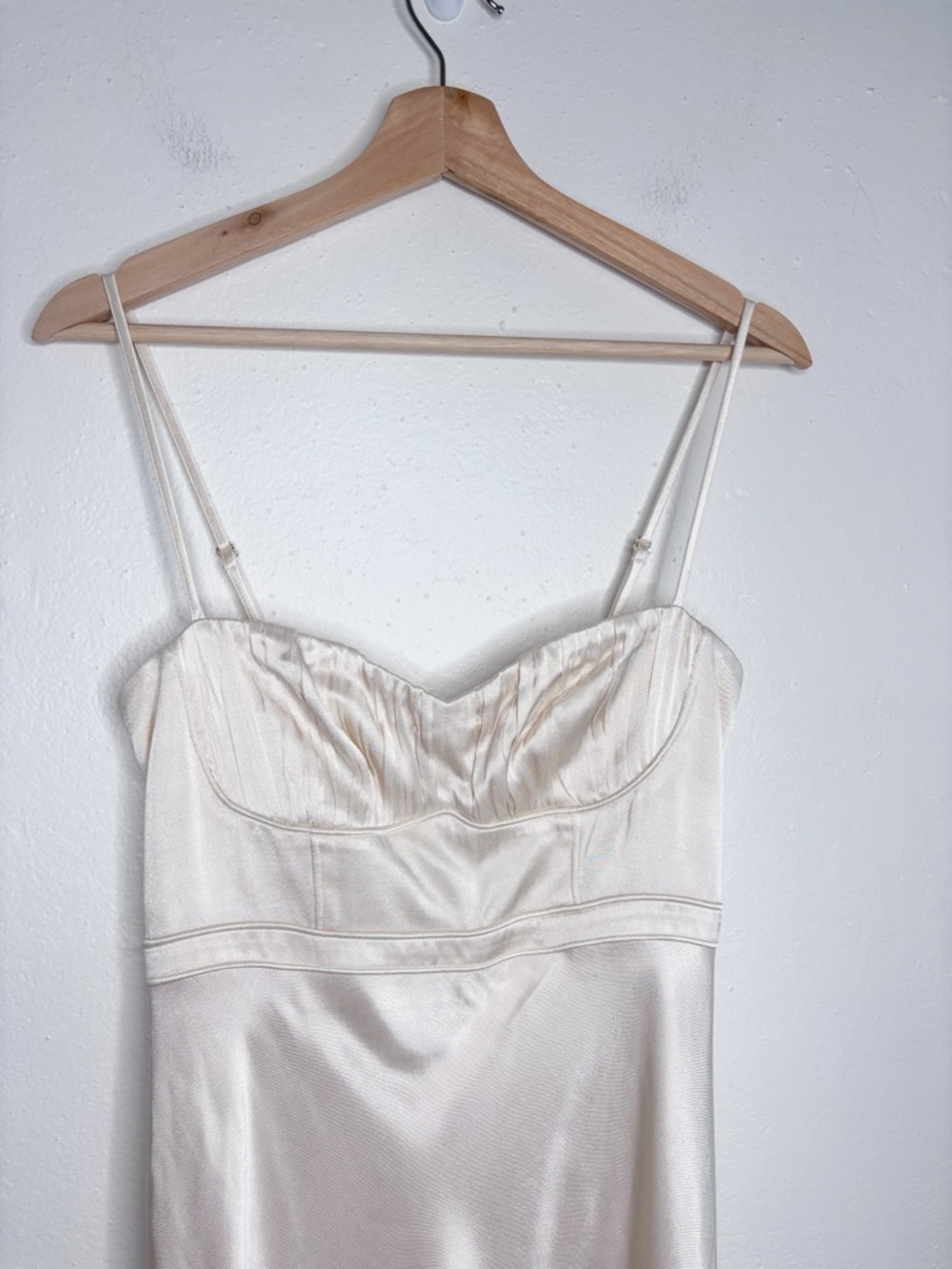 Revolve SHONA JOY La Lune Bustier Mini Dress Satin Cream Size 6 EUC - Picture 5 of 13